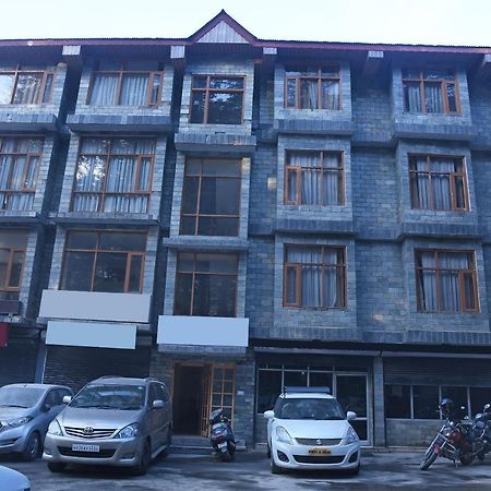 Oyo 19322 Hotel Snow Flake Manāli Exterior foto